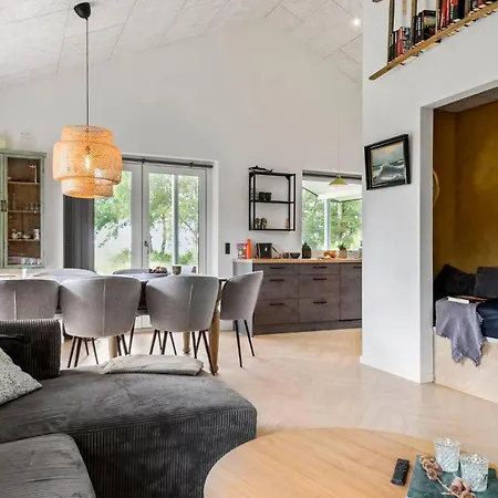 3 Bedroom Pet Friendly In Orsted (Midtjylland)