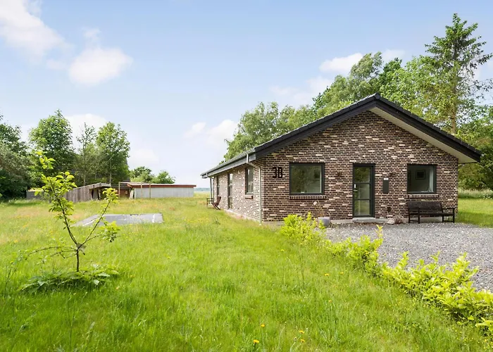 3 Bedroom Pet Friendly In Ørsted